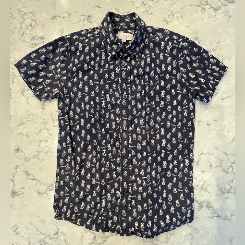 Boys Size 10 (fits like a M) Navy Pineapple Summer Button-Down Shirt